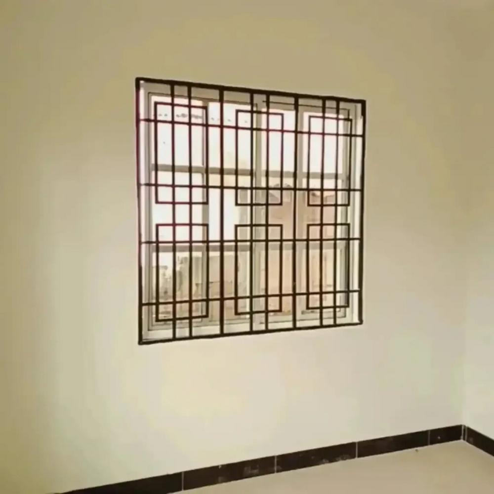 media -8