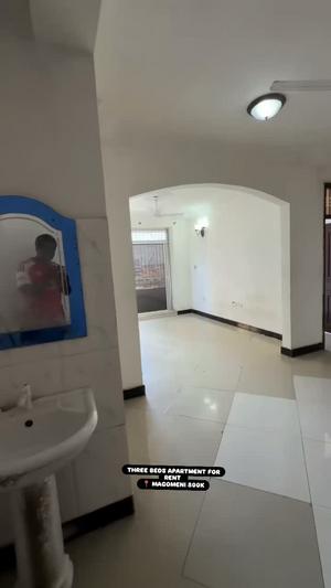Apartment ya vyumba vitatu inapangishwa Magomeni, Dar Es Salaam Apartment ya vyumba vitatu inapangishwa Magomeni, Dar Es Salaam