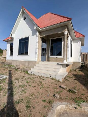 Nyumba ya vyumba vitatu inauzwa Nyashishi, Mwanza (840 sqm) Nyumba ya vyumba vitatu inauzwa Nyashishi, Mwanza (840 sqm)