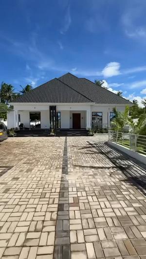Nyumba (Furnished) ya vyumba vinne inauzwa Kigamboni Kidete Beach, Dar Es Salaam (1500 sqm) Nyumba (Furnished) ya vyumba vinne inauzwa Kigamboni Kidete Beach, Dar Es Salaam (1500 sqm)