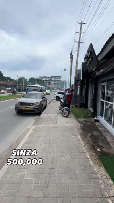 Duka linapangishwa Sinza, Dar Es Salaam