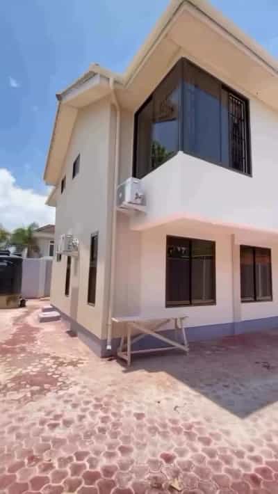 2 Bedrooms House/Apartment for Rent in Mbezi, Dar Es Salaam