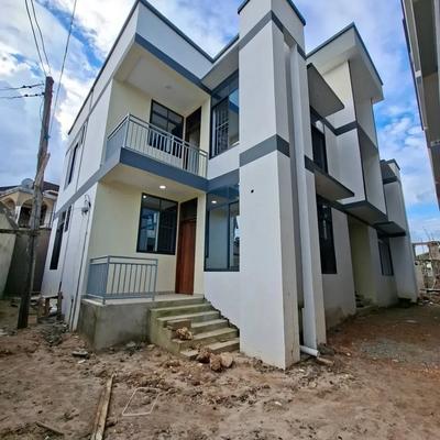 2 Bedrooms House for Rent in Makongo, Dar Es Salaam
