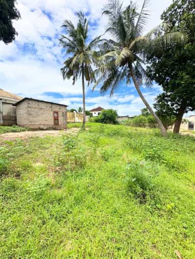 Kiwanja (Residential/Commercial) kinauzwa Tabata Kinyerezi Msikitini, Dar Es Salaam (750 sqm)