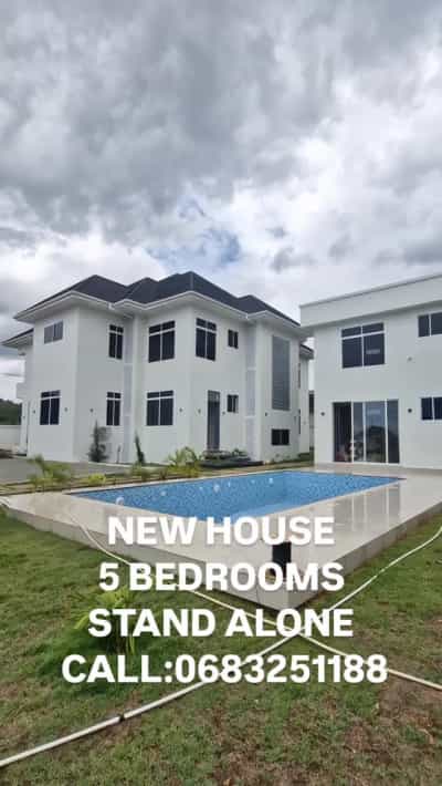 5 Bedrooms House for Rent in Mbezi Beach, Dar Es Salaam