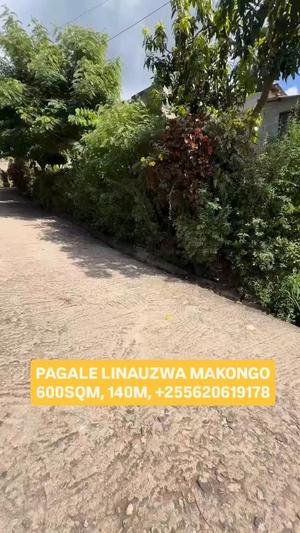 Kiwanja kinauzwa Makongo, Dar Es Salaam sqm 600