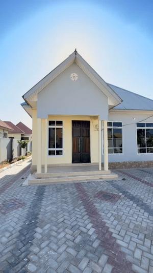 Nyumba ya vyumba vinne inapangishwa Dodoma Nyumba ya vyumba vinne inapangishwa Dodoma