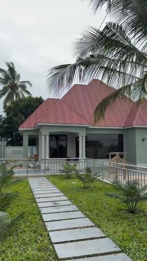 Nyumba ya vyumba vinne inauzwa Bunju Mianzini, Dar Es Salaam (750 sqm) Nyumba ya vyumba vinne inauzwa Bunju Mianzini, Dar Es Salaam (750 sqm)
