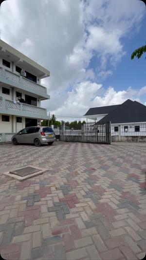Nyumba ya vyumba vitatu inapangishwa Makongo Juu Songas, Dar Es Salaam Nyumba ya vyumba vitatu inapangishwa Makongo Juu Songas, Dar Es Salaam
