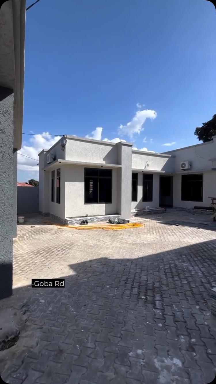 media -1 media -1