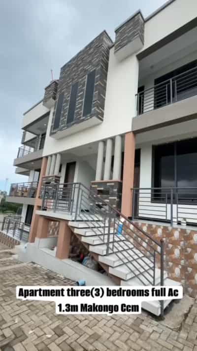 Apartment ya vyumba vitatu inapangishwa Makongo Mwanzoni, Dar Es Salaam