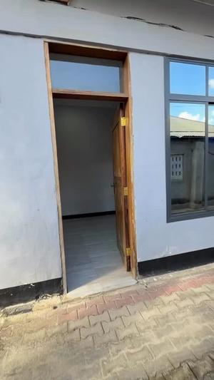 Apartment ya chumba kimoja inapangishwa Mwananyamala, Dar Es Salaam Apartment ya chumba kimoja inapangishwa Mwananyamala, Dar Es Salaam