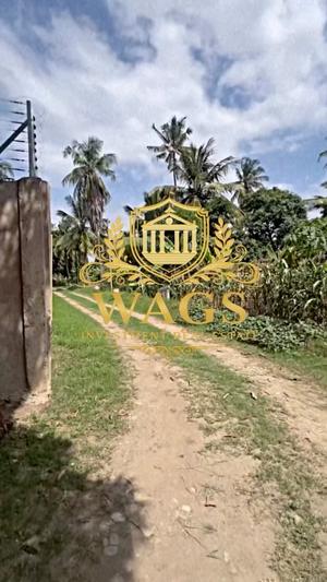 Kiwanja kinauzwa Mbezi Beach, Dar Es Salaam sqm 2000 Kiwanja kinauzwa Mbezi Beach, Dar Es Salaam sqm 2000