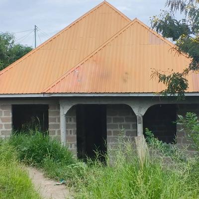 Nyumba ya vyumba vitatu inauzwa Kimara Tembon, Dar Es Salaam (350 sqm)