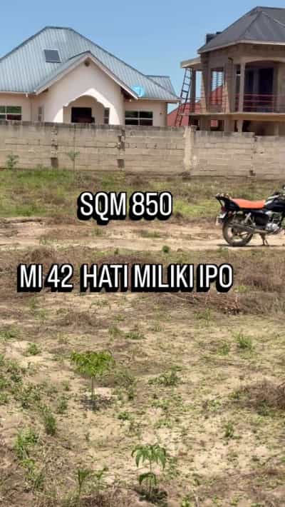 Kiwanja (Residential/Commercial) kinauzwa MADALE MBOPO, Dar Es Salaam (850 sqm) Kiwanja (Residential/Commercial) kinauzwa MADALE MBOPO, Dar Es Salaam (850 sqm)