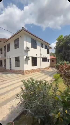 Nyumba ya vyumba vitano inapangishwa Tegeta Azania, Dar Es Salaam Nyumba ya vyumba vitano inapangishwa Tegeta Azania, Dar Es Salaam