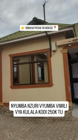 Nyumba ya vyumba viwili inapangishwa Kibaha Picha ya Ndege, Pwani Nyumba ya vyumba viwili inapangishwa Kibaha Picha ya Ndege, Pwani