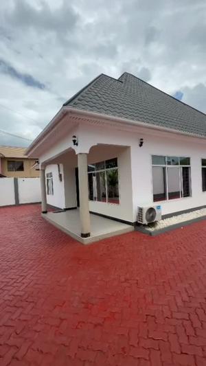 3 Bedrooms House for Rent in Tegeta Namanga, Dar Es Salaam
