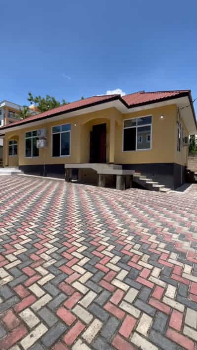 Nyumba ya vyumba viwili inapangishwa Makongo Juu, Dar Es Salaam