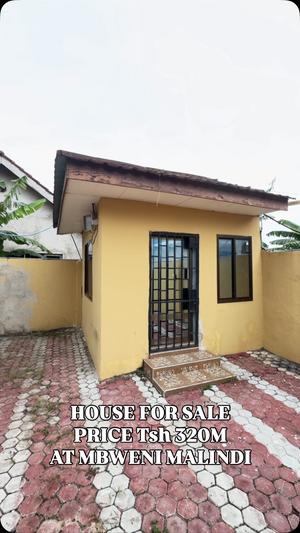 Nyumba ya vyumba vitatu inauzwa Mbweni Malindi, Dar Es Salaam (800 sqm) Nyumba ya vyumba vitatu inauzwa Mbweni Malindi, Dar Es Salaam (800 sqm)
