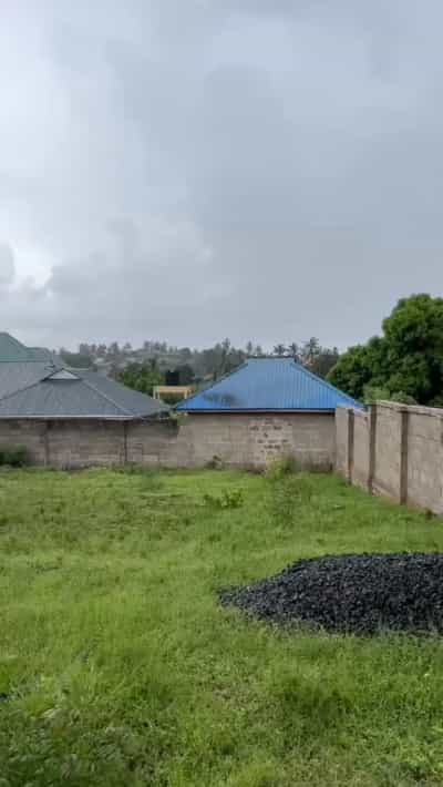 Kiwanja kinauzwa Goba Mageti, Dar Es Salaam (700 sqm)