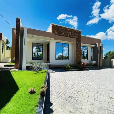 Nyumba ya vyumba vitatu inauzwa Goba Lastanza, Dar Es Salaam (600 sqm) Nyumba ya vyumba vitatu inauzwa Goba Lastanza, Dar Es Salaam (600 sqm)