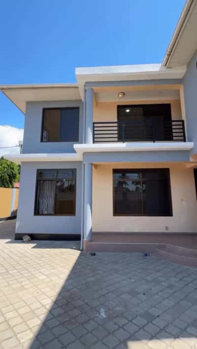 Apartment ya vyumba vitatu inapangishwa Mbezi Beach, Dar Es Salaam