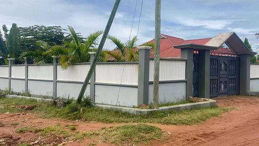 Kiwanja (Residential/Commercial) kinauzwa Buswelu, Mwanza (790 sqm)