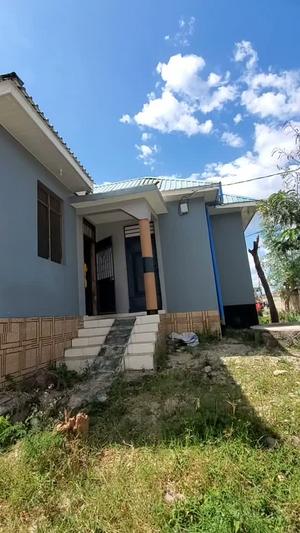 Nyumba ya vyumba vinne inapangishwa Kinyerezi Kwakomba, Dar Es Salaam Nyumba ya vyumba vinne inapangishwa Kinyerezi Kwakomba, Dar Es Salaam