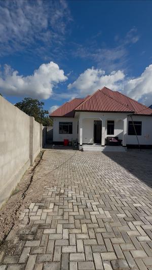 Nyumba ya vyumba vitatu inapangishwa Kigamboni Darajani, Dar Es Salaam
