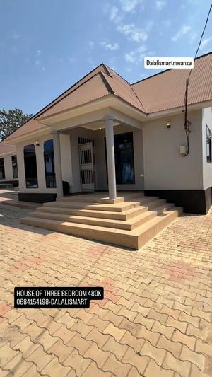 Nyumba ya vyumba vitatu inapangishwa Mwanza