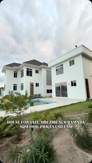 Nyumba ya vyumba 6 inauzwa Mbezi Beach White Sand, Dar Es Salaam (1900 sqm)