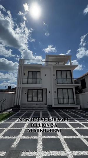 4 Bedrooms House for Sale in Mikocheni, Dar Es Salaam (450 sqm) 4 Bedrooms House for Sale in Mikocheni, Dar Es Salaam (450 sqm)