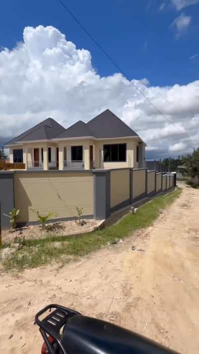 Kiwanja kinauzwa Goba Ushuarini, Dar Es Salaam (1650 sqm) Kiwanja kinauzwa Goba Ushuarini, Dar Es Salaam (1650 sqm)