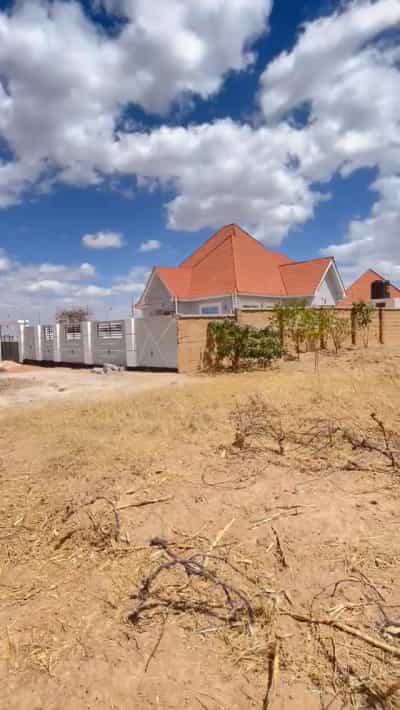 Nyumba ya vyumba viwili inauzwa Ntyuka, Dodoma (1375 sqm) Nyumba ya vyumba viwili inauzwa Ntyuka, Dodoma (1375 sqm)