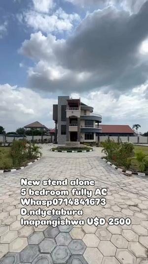 5 Bedrooms House for Rent in Bahar Beach, Dar Es Salaam 5 Bedrooms House for Rent in Bahar Beach, Dar Es Salaam