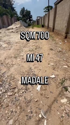 Kiwanja (Residential/Commercial) kinauzwa Madale Mkoloshini, Dar Es Salaam (700 sqm)