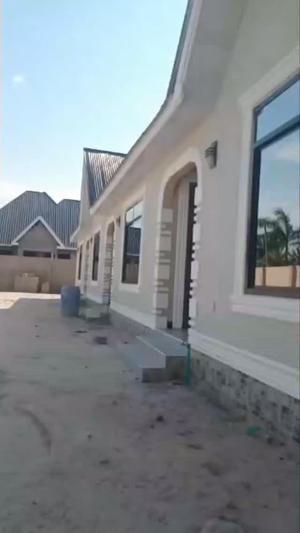 Apartment ya vyumba viwili inapangishwa Kivule Hospitali, Dar Es Salaam Apartment ya vyumba viwili inapangishwa Kivule Hospitali, Dar Es Salaam