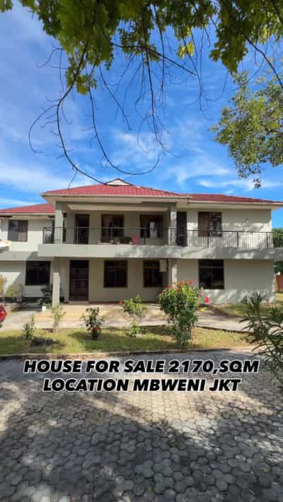 Nyumba inauzwa Mbweni Jkt, Dar Es Salaam (2170 sqm)