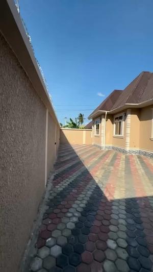 4 Bedrooms House for Rent in Kisiwani, Dar Es Salaam 4 Bedrooms House for Rent in Kisiwani, Dar Es Salaam