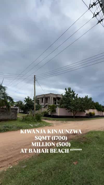 Kiwanja kinauzwa Bahari Beach, Dar Es Salaam (1700 sqm)