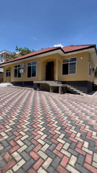 Nyumba ya vyumba viwili inapangishwa Makongo Juu, Dar Es Salaam