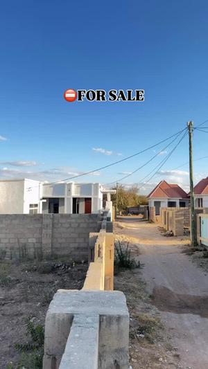 Nyumba ya vyumba vitatu inauzwa Mlimwa C, Dodoma (450 sqm) Nyumba ya vyumba vitatu inauzwa Mlimwa C, Dodoma (450 sqm)