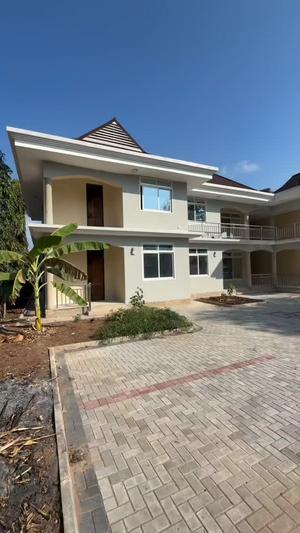 Villa ya vyumba vitatu inapangishwa Bahar Beach, Dar Es Salaam Villa ya vyumba vitatu inapangishwa Bahar Beach, Dar Es Salaam