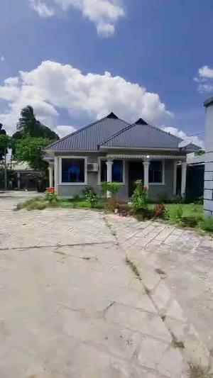 6 Bedrooms House for Rent in Kigamboni Kibugumo, Dar Es Salaam 6 Bedrooms House for Rent in Kigamboni Kibugumo, Dar Es Salaam
