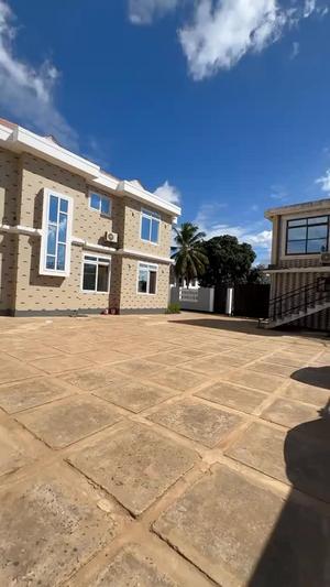 3 Bedrooms House for Rent in Kisota, Dar Es Salaam 3 Bedrooms House for Rent in Kisota, Dar Es Salaam