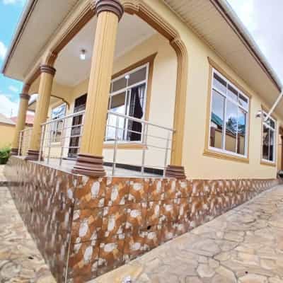 Nyumba ya vyumba vitatu inapangishwa KIMARA SUKA, Dar Es Salaam Nyumba ya vyumba vitatu inapangishwa KIMARA SUKA, Dar Es Salaam