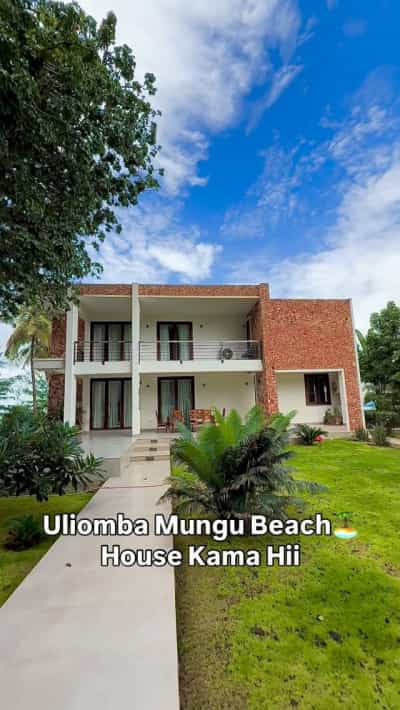 Nyumba ya vyumba vitano inauzwa Baharibeach, Dar Es Salaam (2500 sqm)