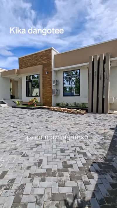 Nyumba ya vyumba vitatu inauzwa GOBA LASTANZA, Dar Es Salaam (650 sqm) Nyumba ya vyumba vitatu inauzwa GOBA LASTANZA, Dar Es Salaam (650 sqm)