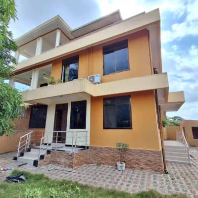 Nyumba ya vyumba vitatu inapangishwa Madukani, Dodoma